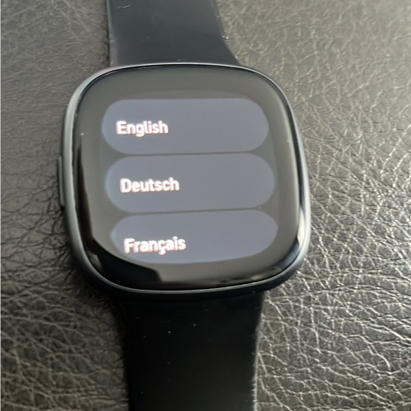 Fitbit Versa - Picture 2 of 2